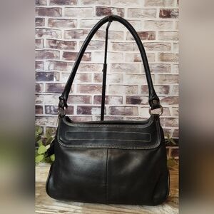 Apostrophe Genuine Leather Black Shoulder Bag Purse Midsize